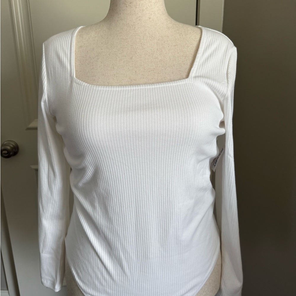 Elegant White Ribbed Long Sleeve Bodysuit